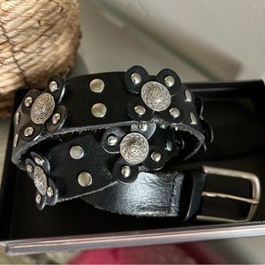 Patricia Nash Belt